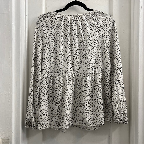 Old Navy Printed Tie-Neck Swing Blouse, White Floral Print with Tassels, M Tall - Picture 4 of 5